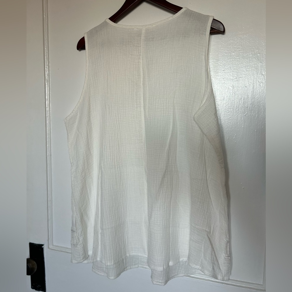 Solitaire Tassel Tank - Picture 8 of 14